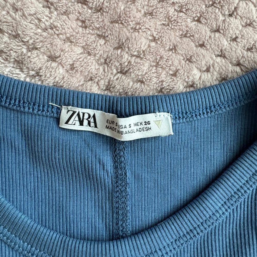 Zara Blue Ribbed Tank Top - Picture 2 of 3